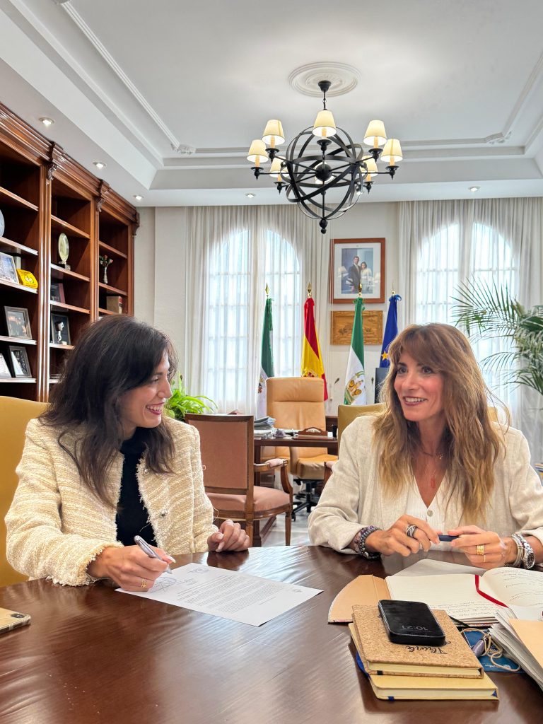 Toma de posesión de la funcionaria con habilitación nacional Cristina Martínez como responsable del nuevo órgano de Gestión Presupuestaria y Contabilidad del Ayuntamiento de Mijas