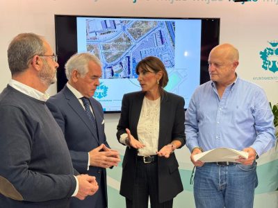 El Colegio de Médicos valora el proyecto de centro sanitario de alta resolución que el Ayuntamiento impulsa en el municipio