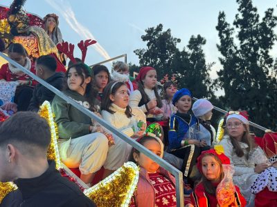 Mijas fomenta la participación de entidades vecinales, sociales, deportivas y AMPAS en las tres cabalgatas de Reyes del 5 de enero