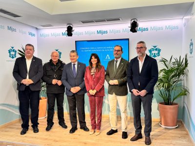 La alcaldesa de Mijas y el consejero de Salud destacan que el nuevo centro sanitario de especialidades agilizará tratamientos y altas