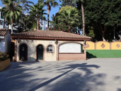 El Ayuntamiento de Mijas saca a concurso la explotación del quiosco del parque Andalucía de Las Lagunas para recuperar su actividad
