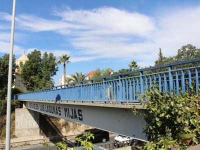 El Ayuntamiento de Mijas solicita al Gobierno el cerramiento total de pasarelas peatonales en la A-7 para evitar el riesgo de suicidios 