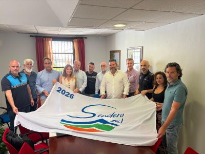 Mijas pone en común los dispositivos de seguridad, socorrismo, sanidad y limpieza en el litoral antes del inicio oficial de temporada  