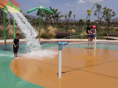 El Ayuntamiento de Mijas abre el ‘splash park’ del Gran Parque, una zona infantil acuática con 41 elementos interactivos