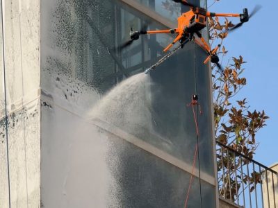 La Concejalía de Limpieza impulsa una prueba piloto con drones para modernizar la limpieza de los edificios públicos