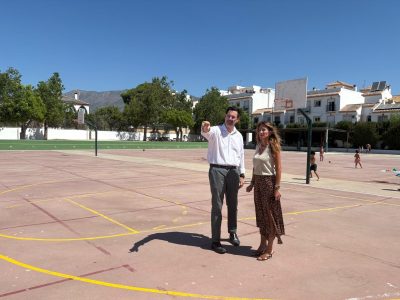 El Ayuntamiento de Mijas saca a licitación el proyecto para la instalación de cubiertas y así dar sombra en los colegios públicos