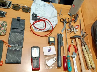 La Policía Local de Mijas refuerza la vigilancia y detiene a tres personas por robos en vehículos