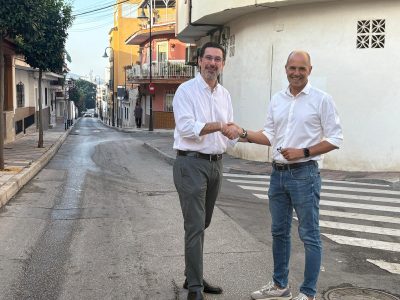 Los Ayuntamientos de Mijas y Fuengirola acuerdan mejorar la señalización horizontal de las calles compartidas entre municipios